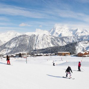 Quiet pistes above Courcheval