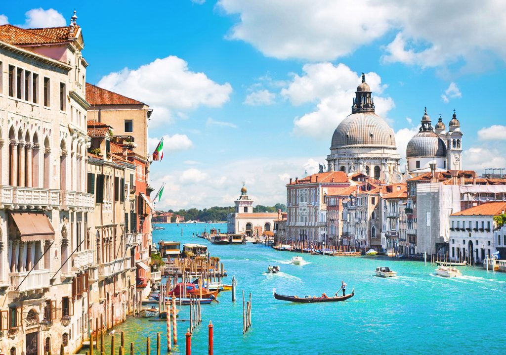 Canal Grande and Basilica di Santa Maria della Salute, Venice