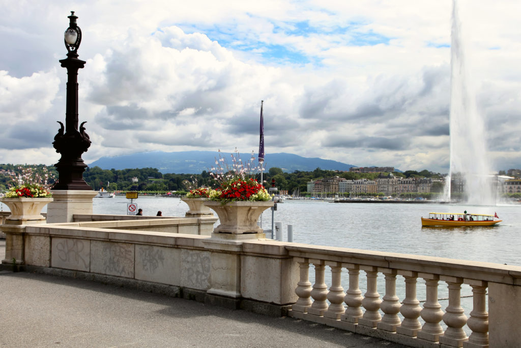 Jet d'Eau on Lake Geneva, Switzerland with flowers in the foreground