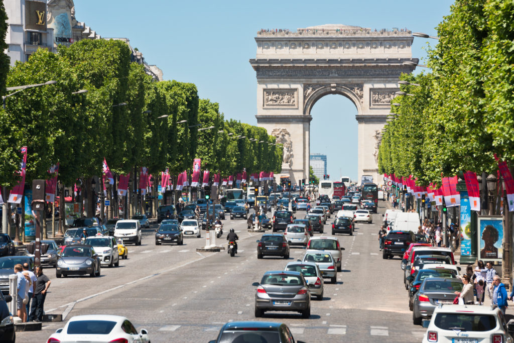 Les Champs-Elysees