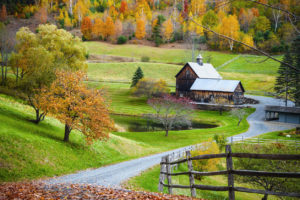 Fall foliage, New England countryside at Woodstock, Vermont