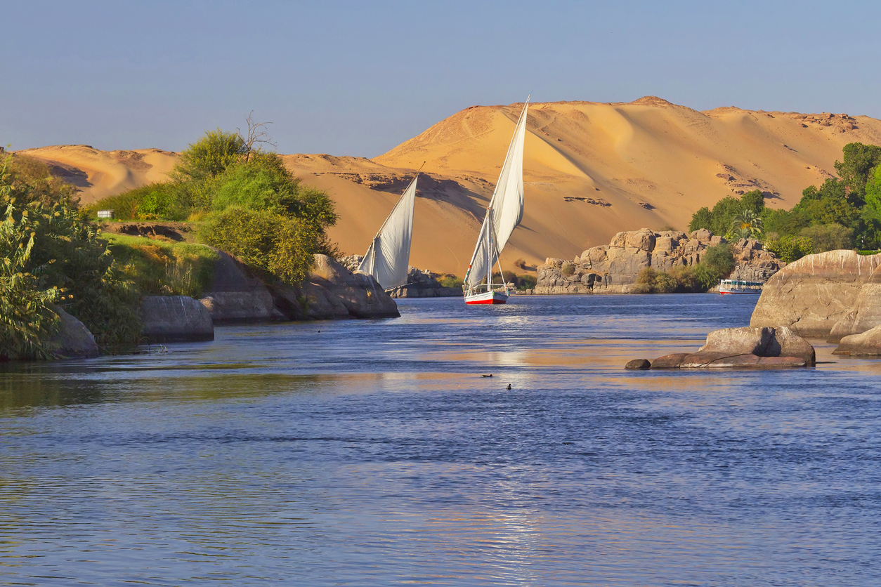 travel nile river