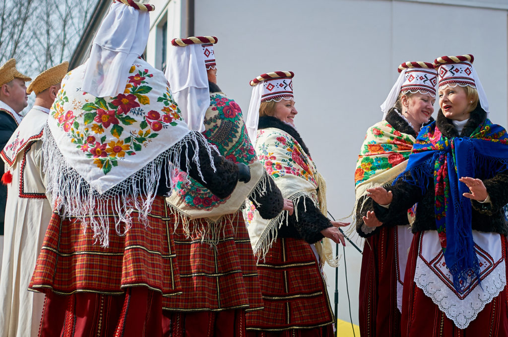 Belarusian folk costumes