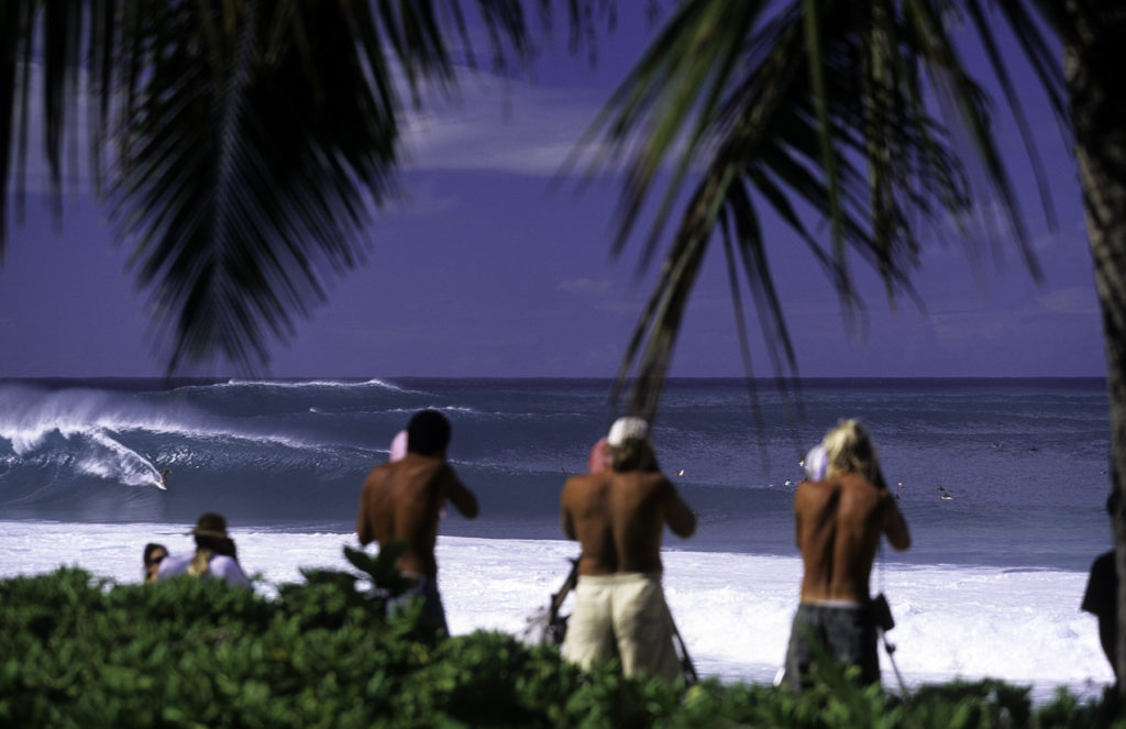 Ehukai Beach Park, surfing at Pipeline