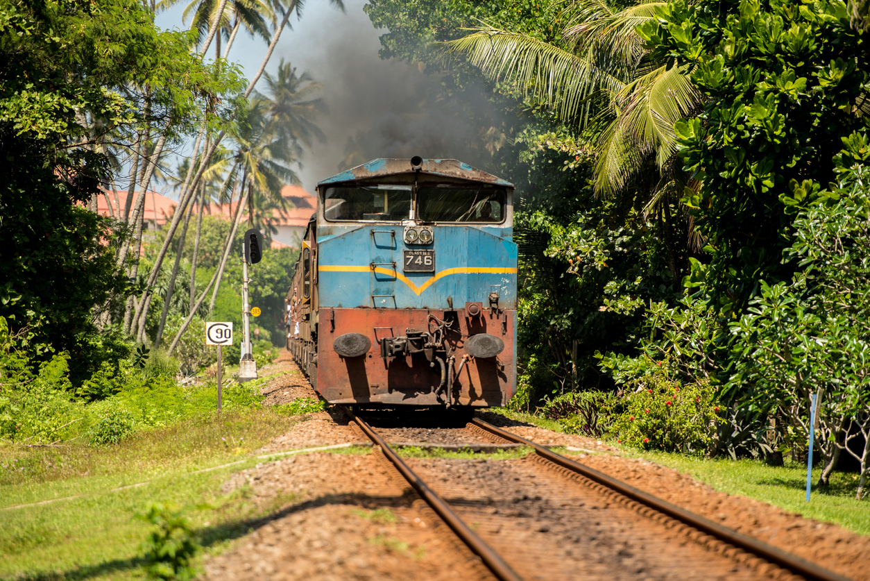 Take the train in Sri Lanka