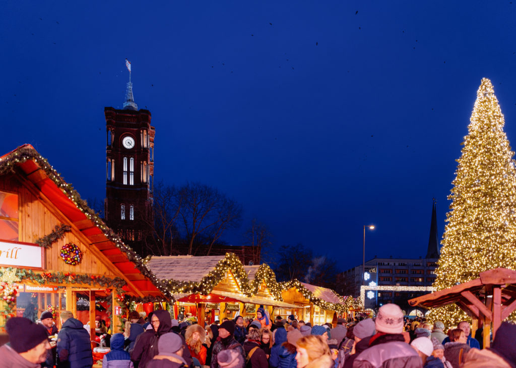Christmas Market in front of the Red City Hall