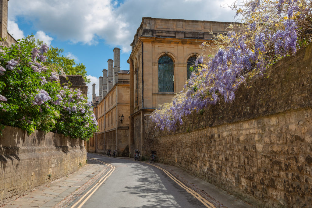 Queen's Lane Street in Oxford