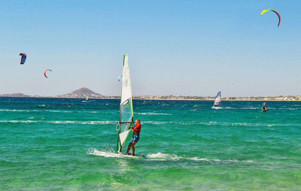 Kite and windsurfing in Naxos