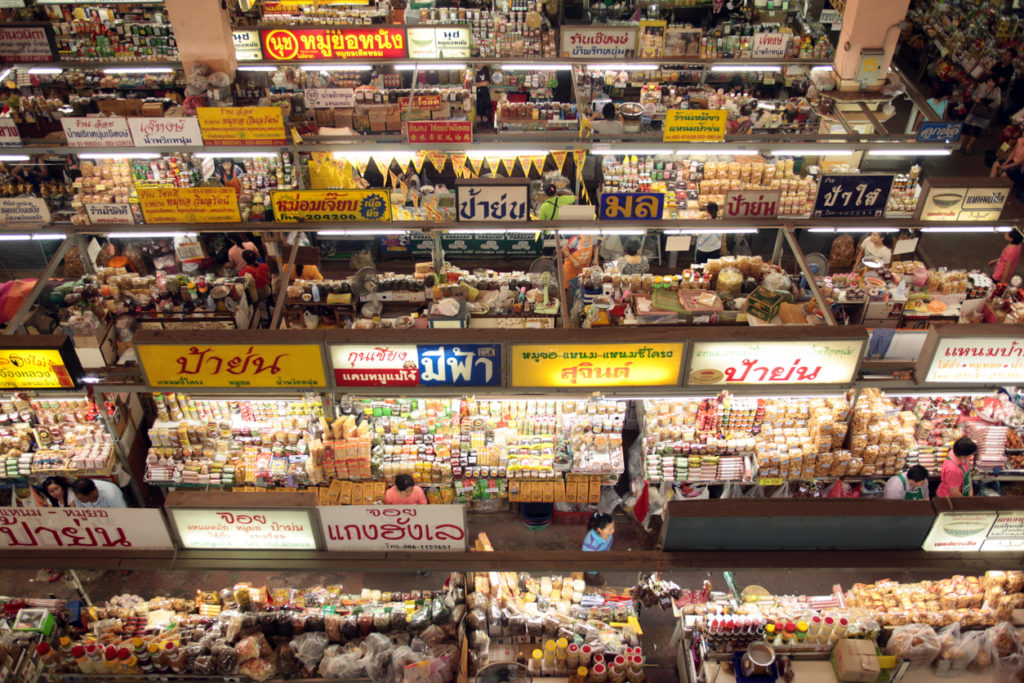 Talat Warorot market in Chiang mai