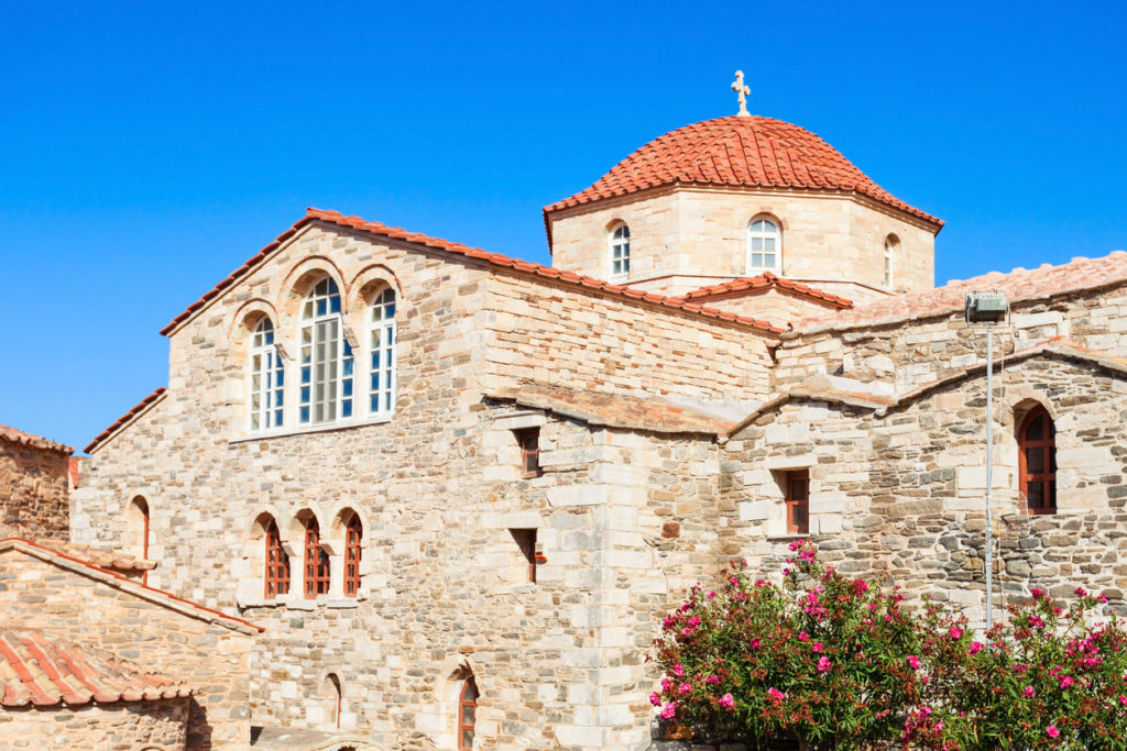 Panagia Ekatontapyliani, The island of Paros