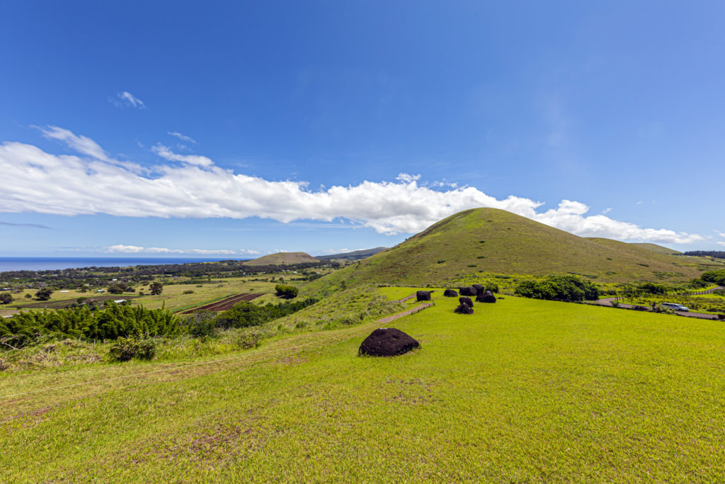 The hills of Rapa Nui and the scattered obsidian stones