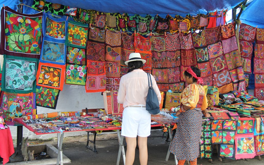 Panama-Outdoor-Market